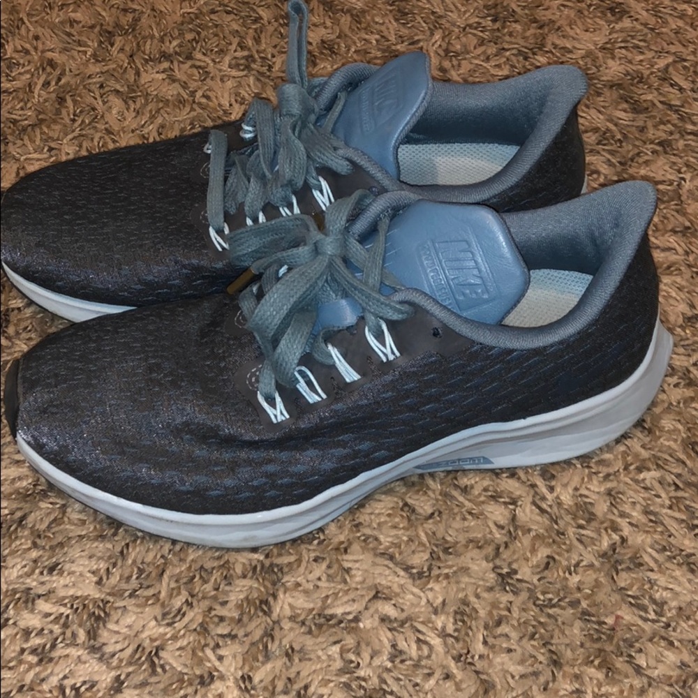 Nike Zoom Pegasus 35 running shoes